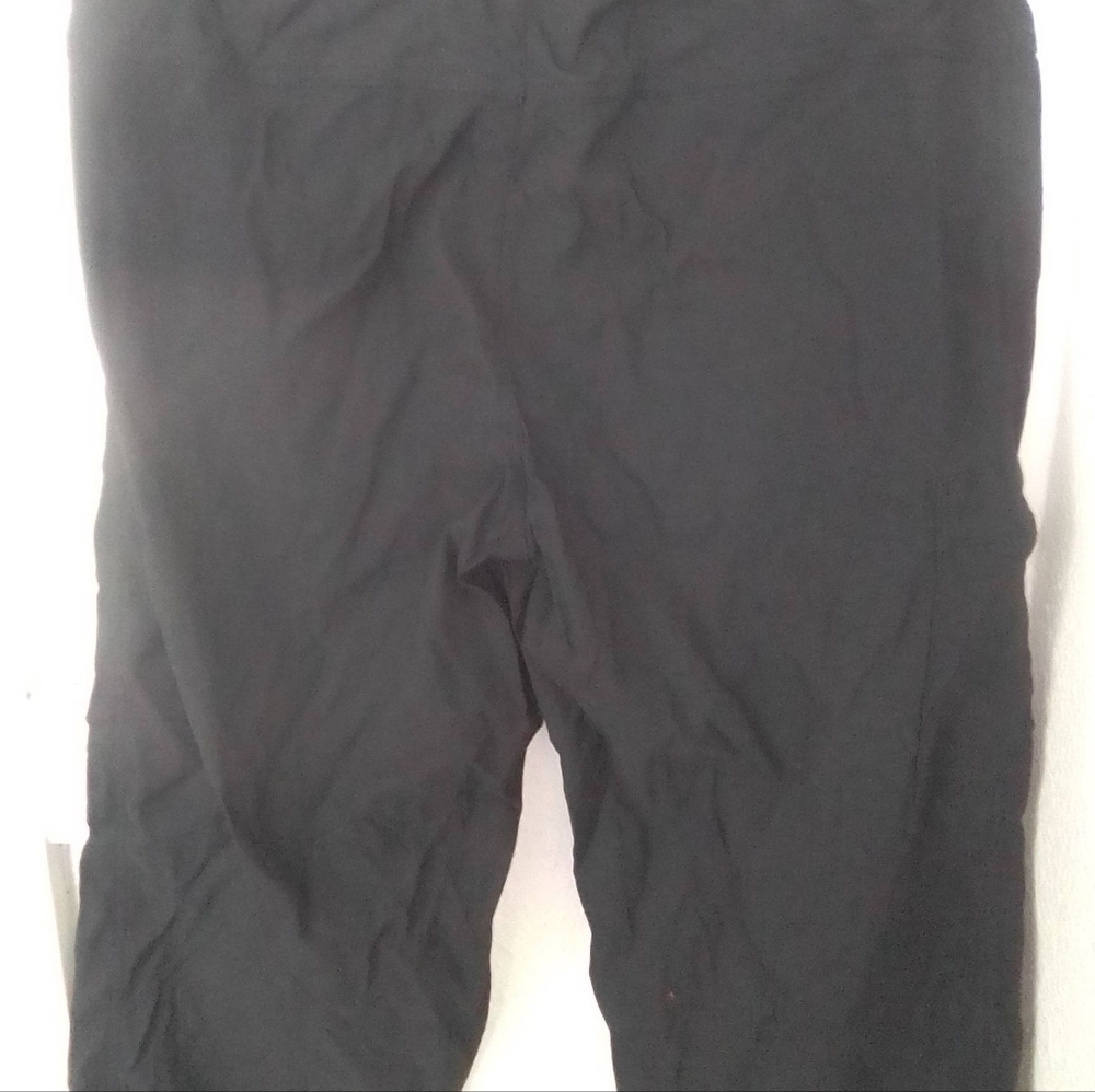 Gander Mountain Guide Series Black Capri Walking Hike Pants Size 10 Woman's